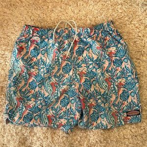 Men’s Vineyard Vines swimming trunks M